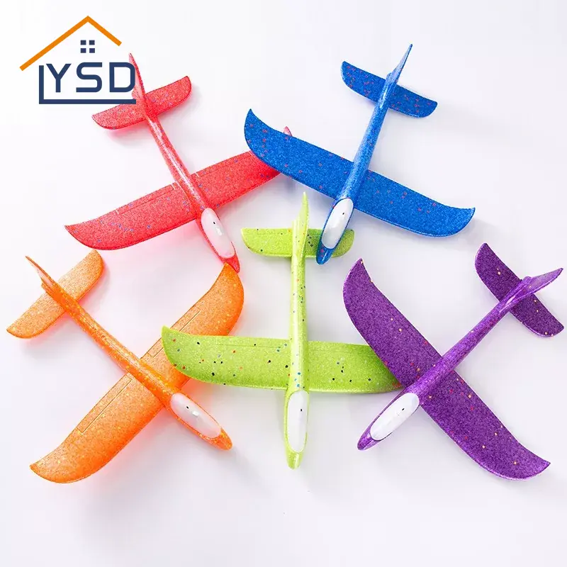 Avião de lançamento manual iluminado