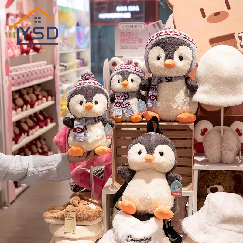 Brinquedo de pelúcia pinguim